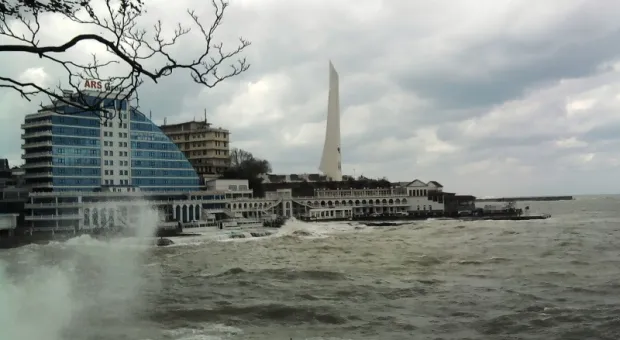 В Севастополе объявлено штормовое предупреждение