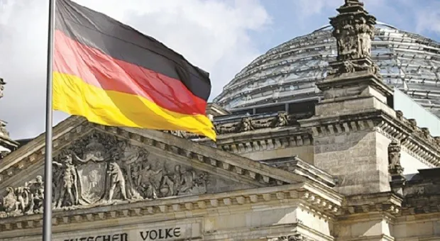 Немецкие депутаты наплевали на санкции и прилетели в Крым
