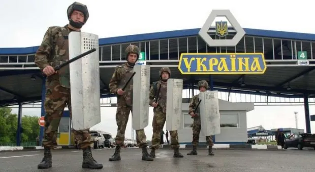Киев покарает за въезд в Крым не по украинским правилам
