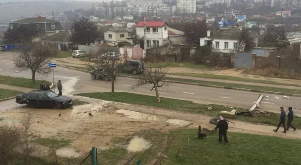 В Севастополе столб стал жертвой «БМВ»