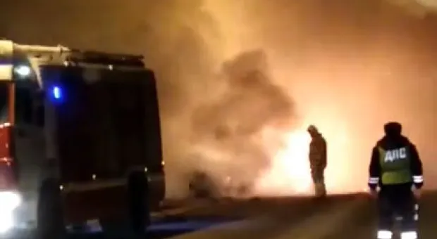 В Севастополе за ночь сгорело два автомобиля
