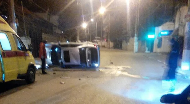 В Алуште водитель «бумера» протаранил ворота и погиб