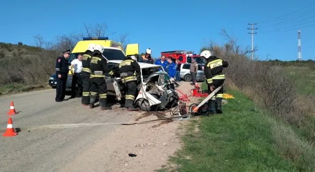 По встречке: в ДТП на Фиолентовском шоссе пострадали два водителя и пассажир