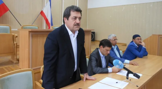 Ильясов остаётся вице–спикером парламента Крыма