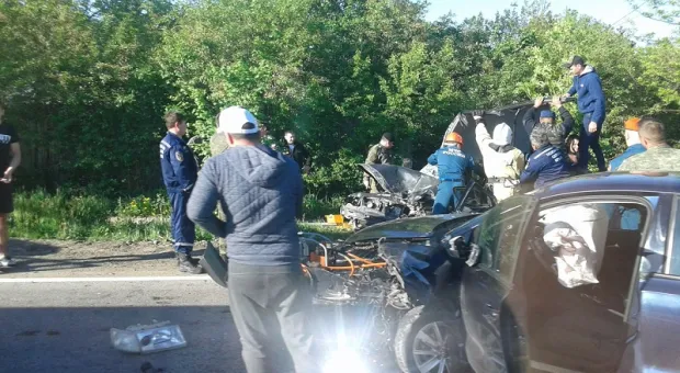 Три авто разбиты в жёстком ДТП в Симферопольском районе