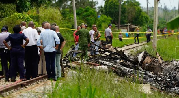 На борту упавшего на Кубе самолета находились 110 человек
