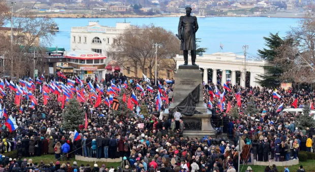 Не дадим оттеснить Севастополь на задворки истории