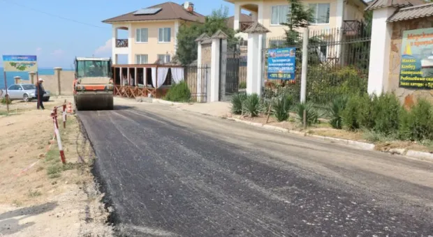 Жители Севастополя добились строительства новой дороги к пляжу «Учкуевка»