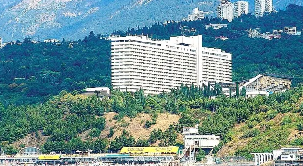Booking «помножил на ноль» крымские отели