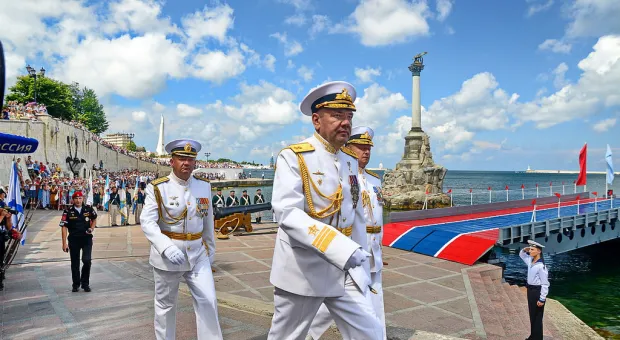 Дмитрий Медведев празднует День ВМФ в Севастополе