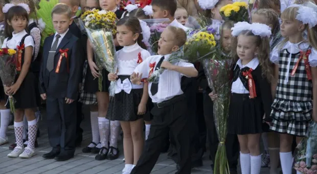 В Севастополе детям-льготникам помогут деньгами на школьную форму