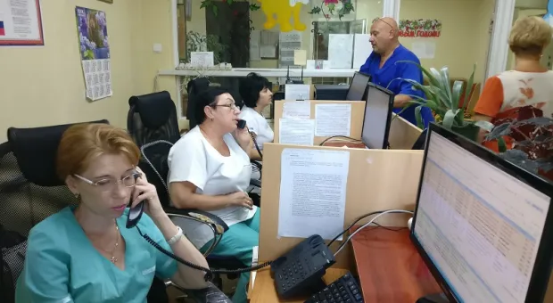 У ялтинских медиков челюсти отвисли после новости о фейковом пункте скорой медпомощи в Форосе