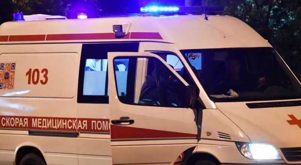 В Крыму три человека погибли в упавшем с дороги джипе