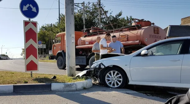 Авария на "огурце": утреннее ДТП на 5-м километре в Севастополе вызвало большой затор