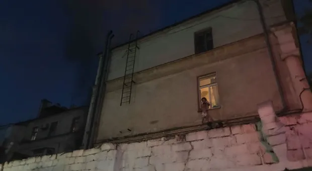 Фотофакт: как люди спасались из окон на пожаре в Севастополе