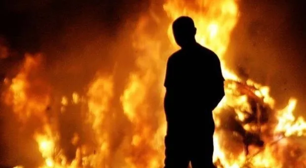 Подозреваемый в поджогах авто разыскивается в Крыму