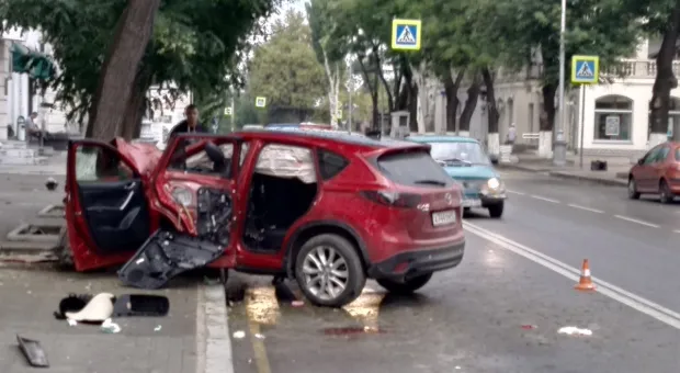 Один человек погиб и трое получили травмы в ДТП на улице Ленина в Севастополе