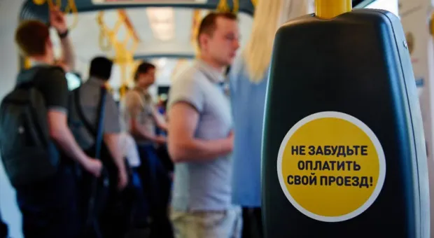 В маршрутках Севастополя устанавливают единую стоимость проезда