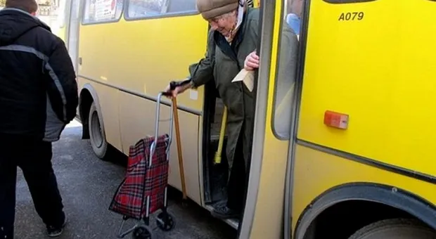 Пенсионеры могут ездить в автобусах Севастополя бесплатно