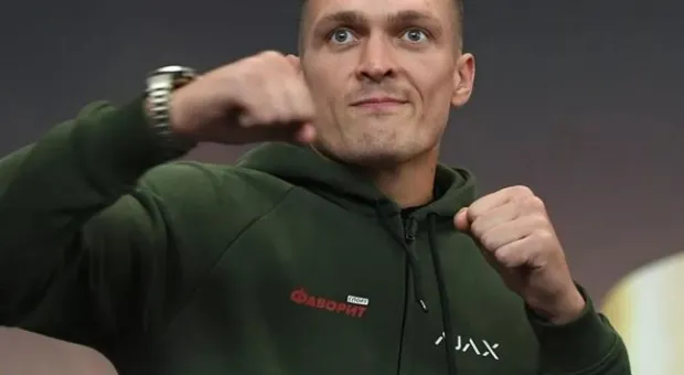 Усик защитил звание абсолютного чемпиона мира по боксу в тяжелом весе