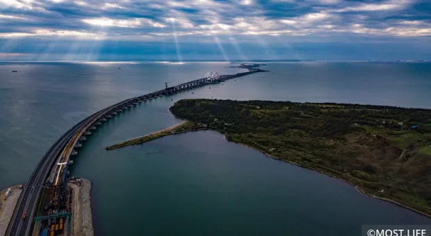 Крымский мост — возможность для дальнейшего движения вперёд, — Путин