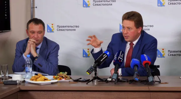 Губернатор Севастополя не считает разумным лишать себя полномочий главы правительства 