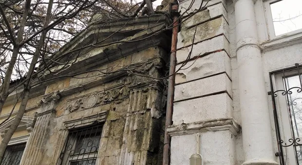 Фотофакт: как «оживают» дома Севастополя 