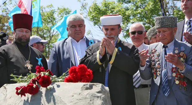 На Украине потоптались по памяти крымских татар