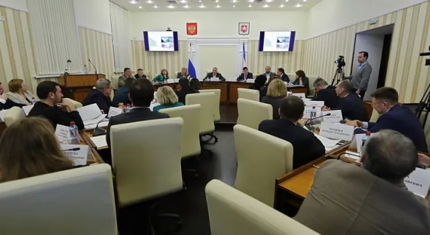 Власти Крыма предложили муниципалитетам кнут и пряник