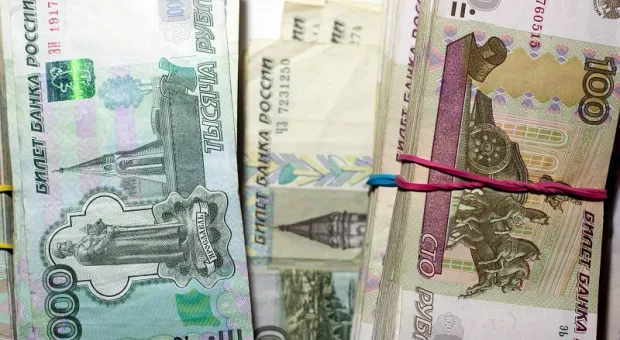 Симферополец на рынке отхватил за раз полмиллиона рублей
