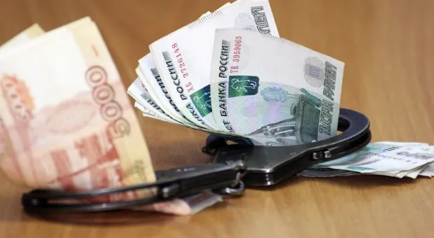 В Крыму поймали инспектора ГИБДД с барашком в бумажке