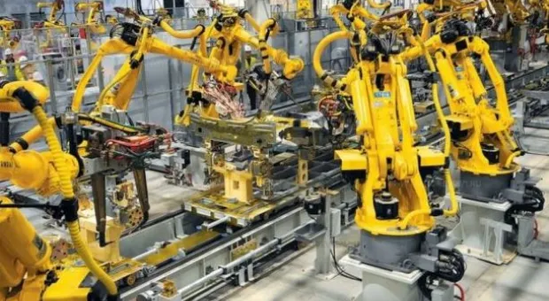 Китайские фабрики за четыре года сократили до 40% сотрудников и заменили их роботами
