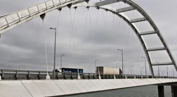 Крымский мост: посмотрите на этого гиганта вблизи