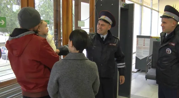 Как севастопольская полиция спасла 11-месячную девочку 