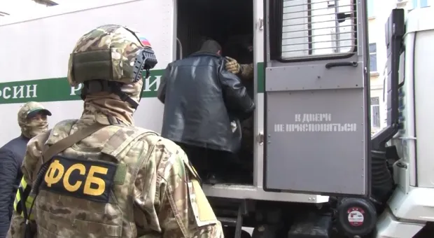 После обысков в Крыму проведены массовые задержания