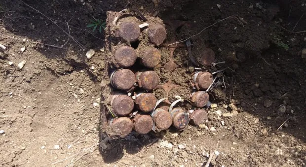 ФСБ обнаружила в Крыму десятки боеприпасов