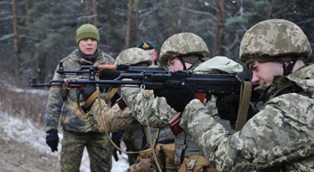 Новости России - Народная милиция ДНР сбила беспилотник ВСУ, поднятый для корректировки огня в районе Южнодонбасского водовода.