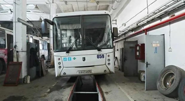 В Керчи испортили больше десятка пассажирских автобусов