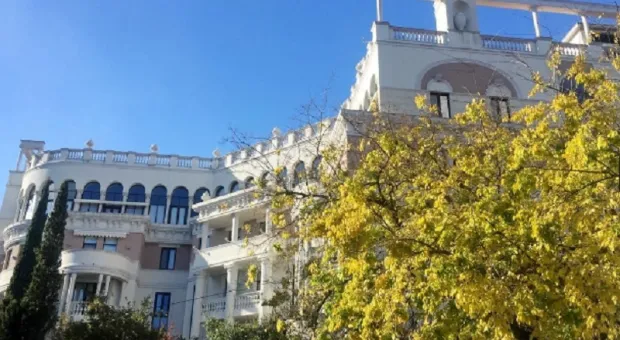 Семья Зеленского купила резиденцию в Крыму у олигарха