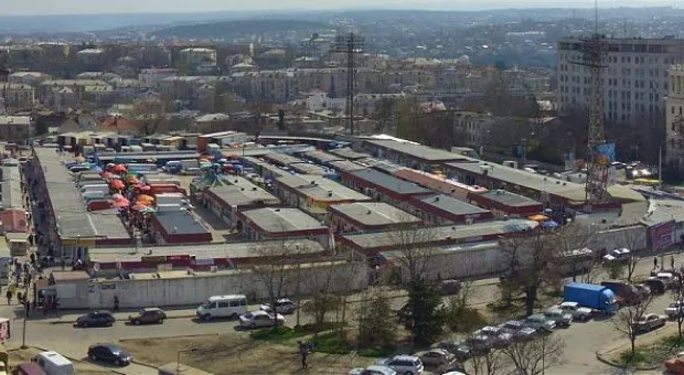 В Севастополе перевод рынков «под крышу» откладывается