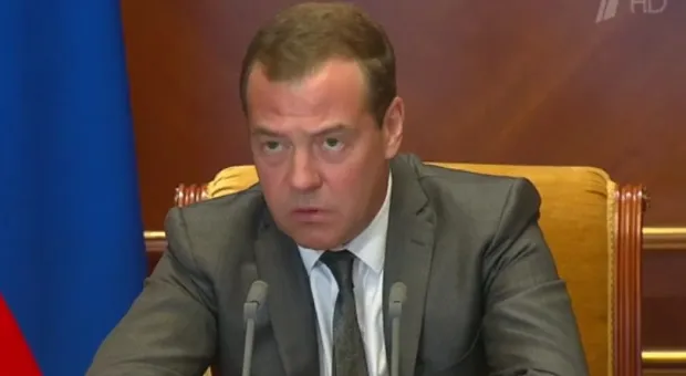 «Это детский сад какой-то!» – Медведев разнес губернатора Севастополя за беспомощность