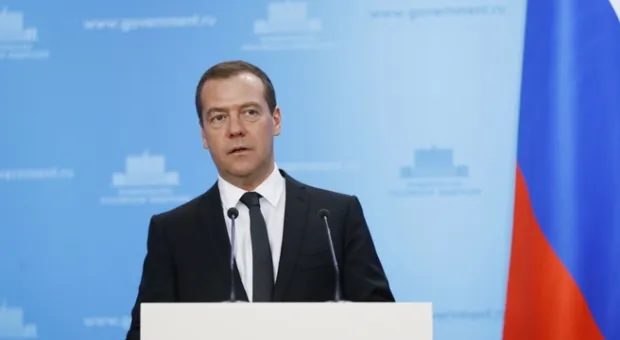 Медведев разрешил крымским бизнесменам уйти в подполье