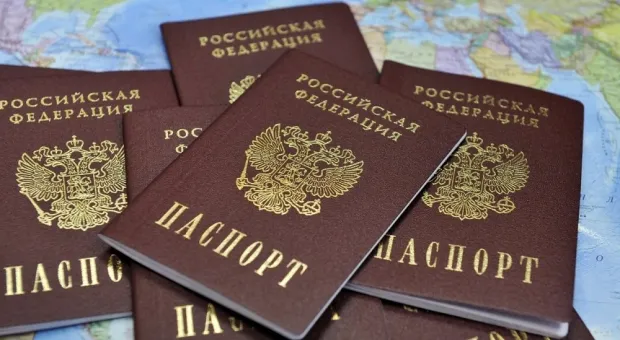 Все больше иностранцев хотят получить гражданство России