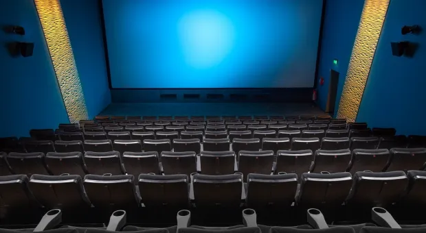 Новинки кино собираются показывать в сельских кинотеатрах