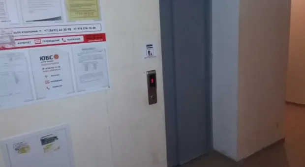 За безопасность лифта в Севастополе отвечают жильцы дома