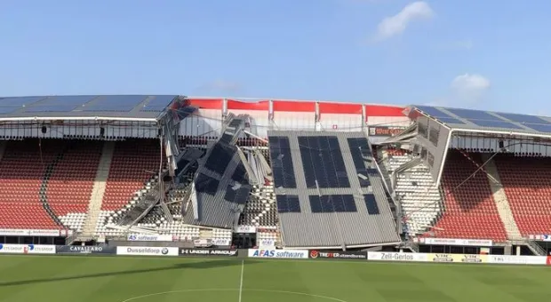Названа причина обрушения крыши на стадионе голландского АЗ