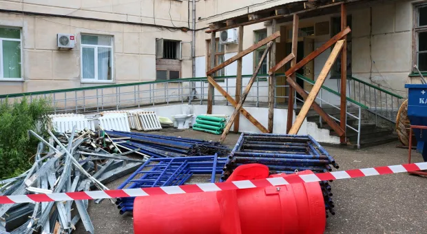 Завершение ремонта в 3-й больнице Севастополя никто не контролирует