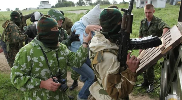 «БДСМ-курсы»: журналист пожаловался на насилие на курсах для военкоров в Крыму 