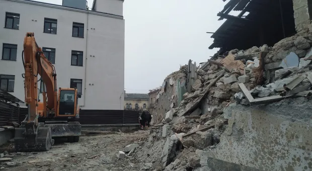 В центре Севастополя сносят исторический дом