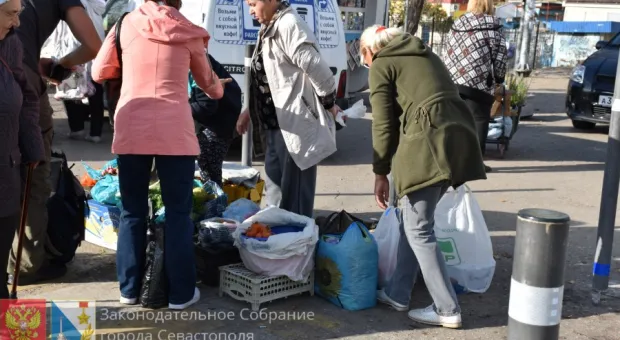 Тема несанкционированной торговли на Северной стороне Севастополя обрастает страхами